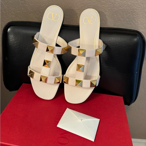 Valentino Garavani Shoes - Valentino Garavani Slippers new